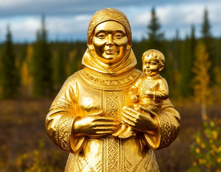 Образы персонажей фольклора Коми от нейросети