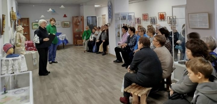 ОТКРЫТИЕ ВЫСТАВКИ “РУКОТВОРНЫЕ ЧУДЕСА”